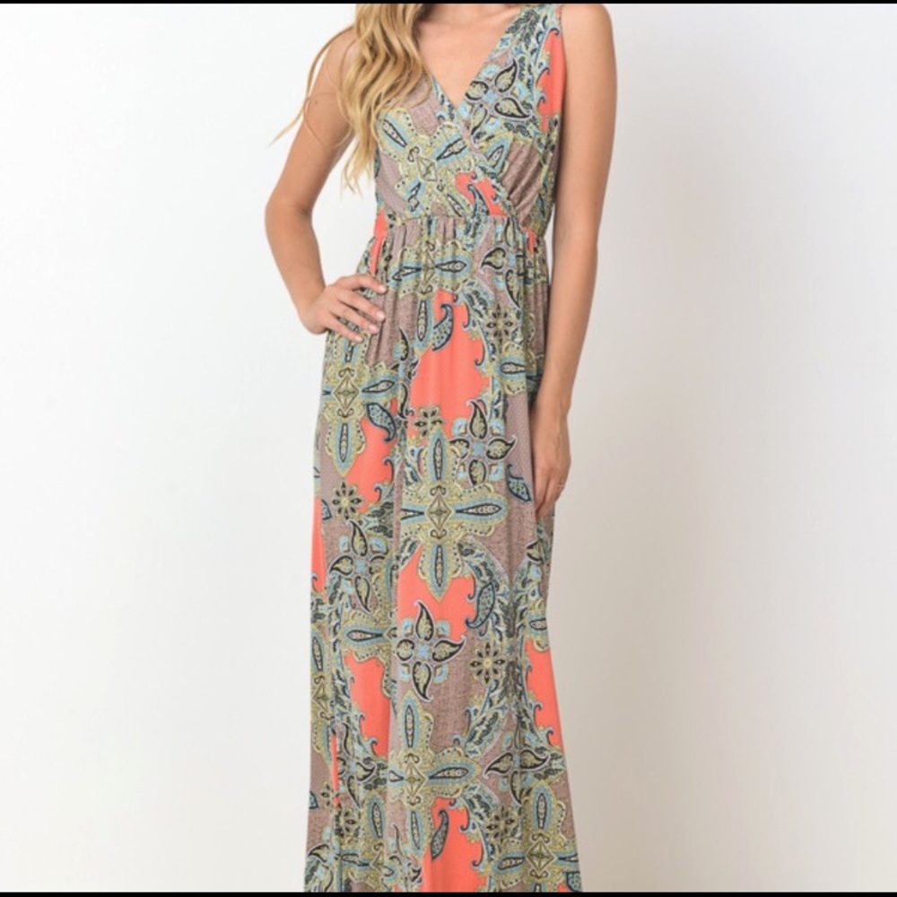 Maxi dress - Picture 2 of 6
